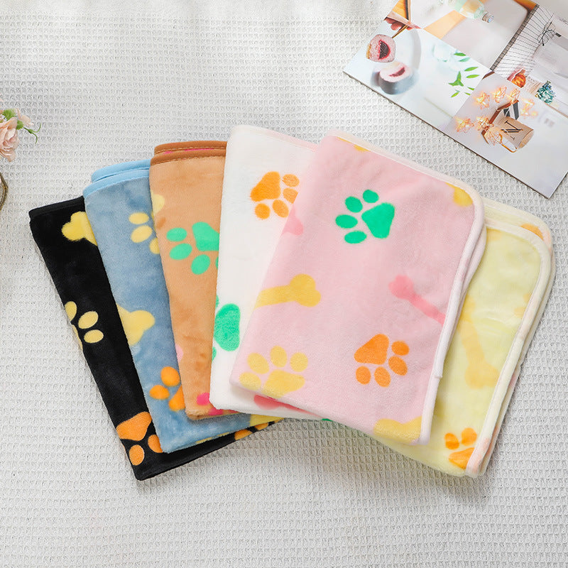 Cross-border pet blanket mat cat and dog flannel blanket autumn and winter warm blanket pet sleeping mat wholesale