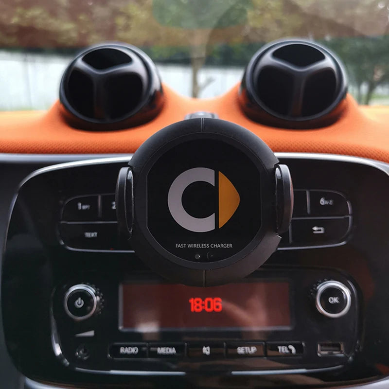 Adapted to Mercedes Benz Smart's new 453 451 wireless charger, car phone holder for automatic wireless charging Wireless charger